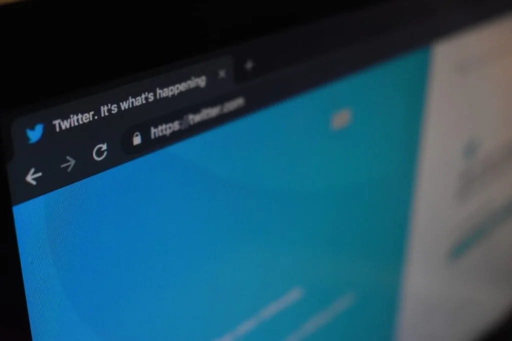 Twitter headlines descriptions