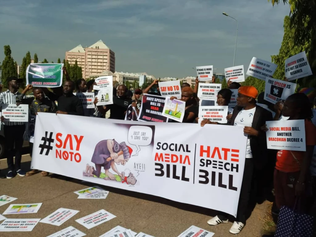 Nigerians refuse #NoToSocialMediaBill