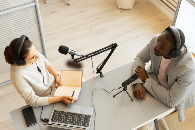 The Top 10 Business Podcasts You Should Listen to